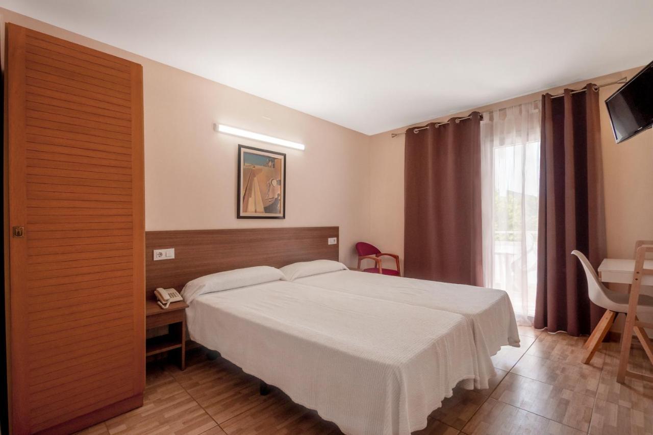 Hotel Silvia Эмпуриабрава Экстерьер фото