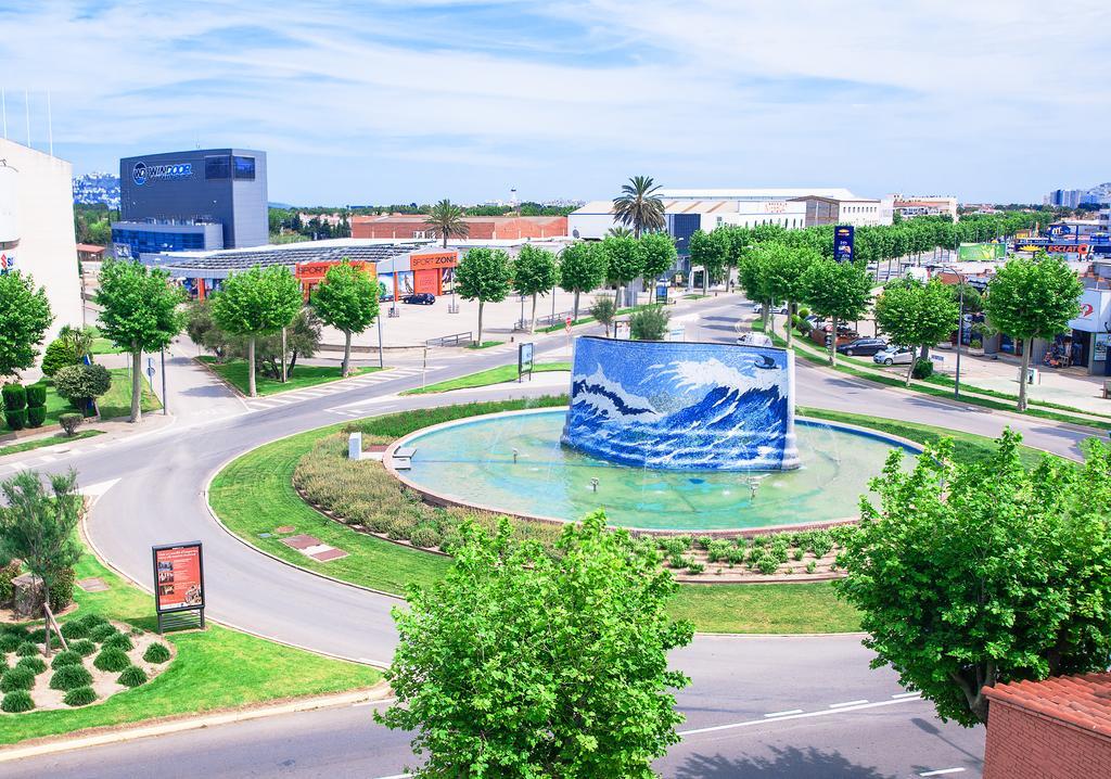Hotel Silvia Эмпуриабрава Экстерьер фото